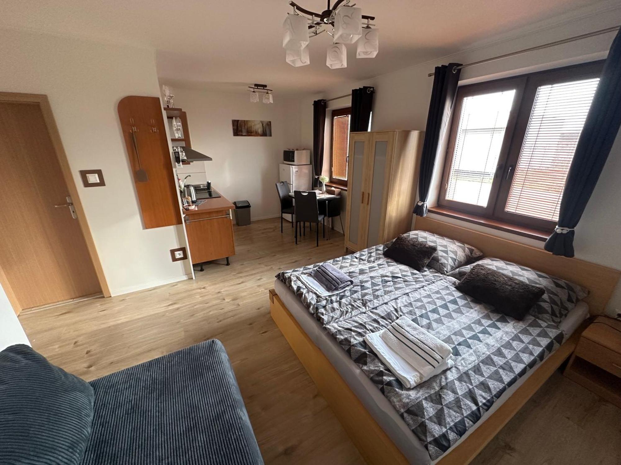 Apartman Losonci Nesvady- Pre 2 Osoby Studio 외부 사진